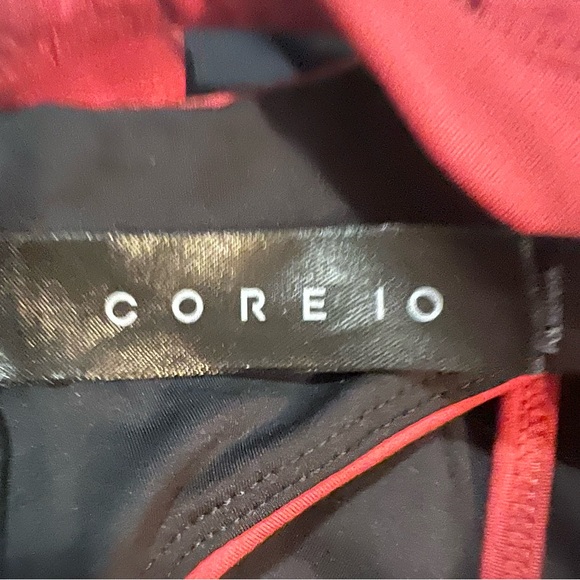 Coreio Ruby Cross-Back Sports Bra - Picture 5 of 5